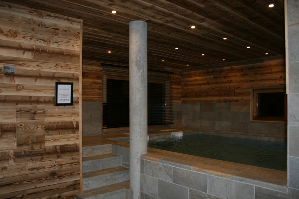Bonneval sur Arc Chalet Le Neve piscine intérieure chauffée de 6m sur 3,5m